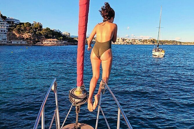 Sailing Flavors, Gastronomy and Relaxation at Sea - The tall lights and luxury-bar sightings