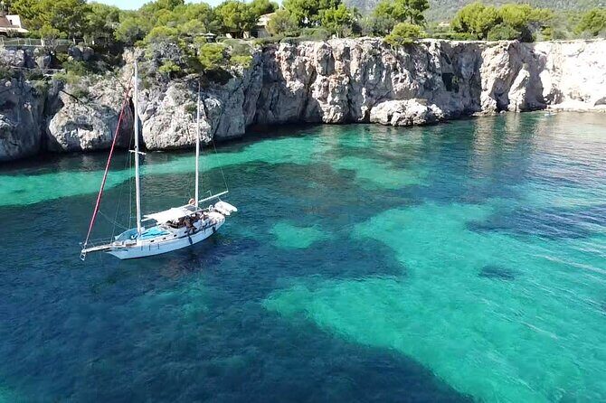 Sailing Flavors, Gastronomy and Relaxation at Sea - Food and drinks that keep your day friction-free