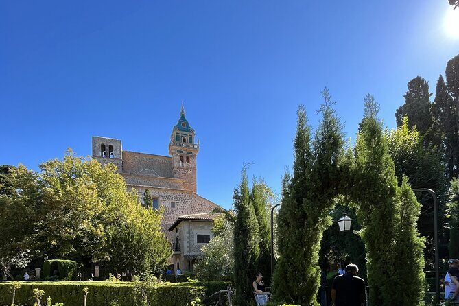 Secret Corners and Tastes of Mallorca by Private SUV Tour - Your Private SUV and the Pace That Keeps You Happy