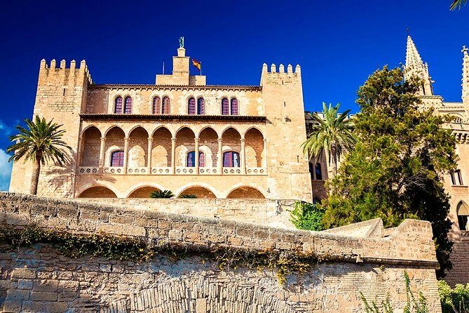 Self-Guided Audio Tour - The Kingdom of Mallorca - A self-guided Palma walk shaped by Ramon Llull