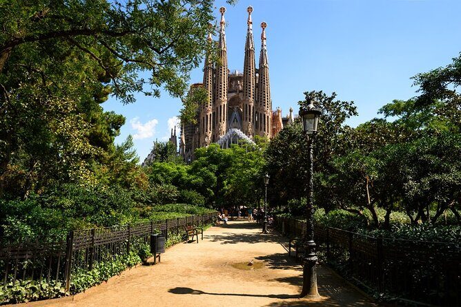 Self-Guided Audio Tour - The Kingdom of Mallorca - Ramon Llull’s kingdom secrets as your walking soundtrack