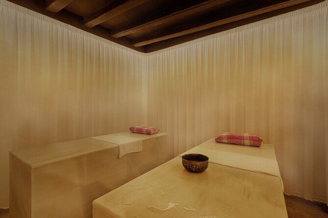 Small-Group Arab Bath Experience in Hammam Al Ándalus Palma - Finding Hammam Al Ándalus Palma: address and timing tips