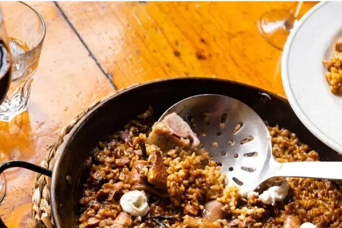 Spanish Cooking Class Palma meals+drinks 7 dishes Full meals - Drinks and atmosphere: wine, cava, and good energy