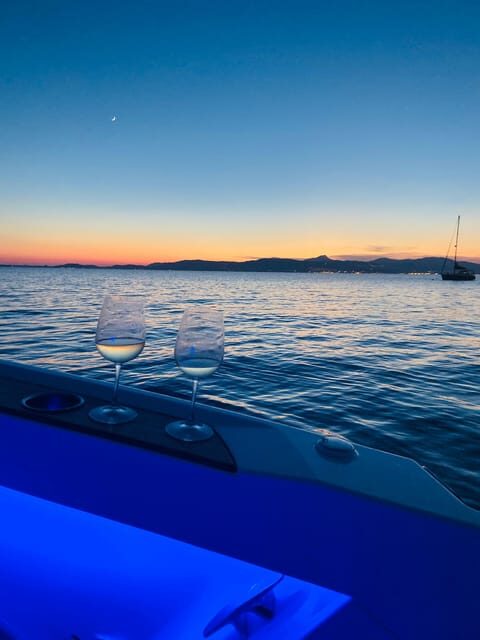 Sunset Private Boat Trip to Marine Reserve Mallorca - What’s on board: shade, solarium, ladder, and the little comfort stuff