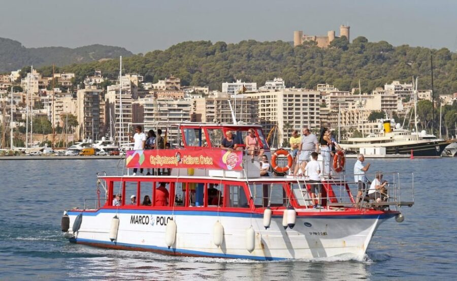 The Best of Palma: Boat trip, Walking tour and Cathedral - The walking tour route: walls, palaces, courtyards, and the town hall square