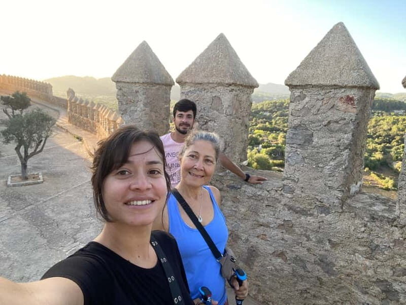 Travel and play tennis in Mallorca - Walking Artà’s fortress: views you earn the slow way