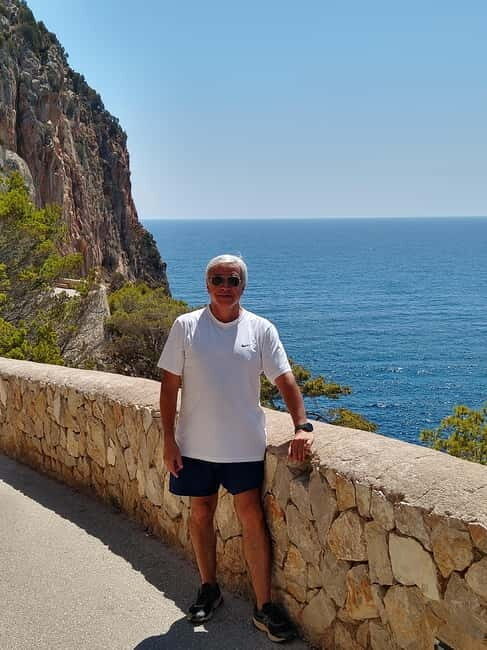 Travel and play tennis in Mallorca - Coves d’Artà caves: the underground switch that makes the day memorable
